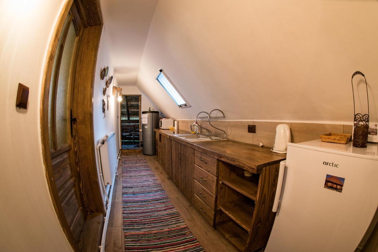 Hotel Casa Strabunicului Partestii de Sus  Exterior foto